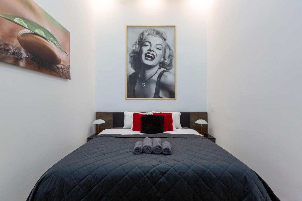 Exclusive Marilyn Apartment In The Heart Of Budapest Exterior photo
