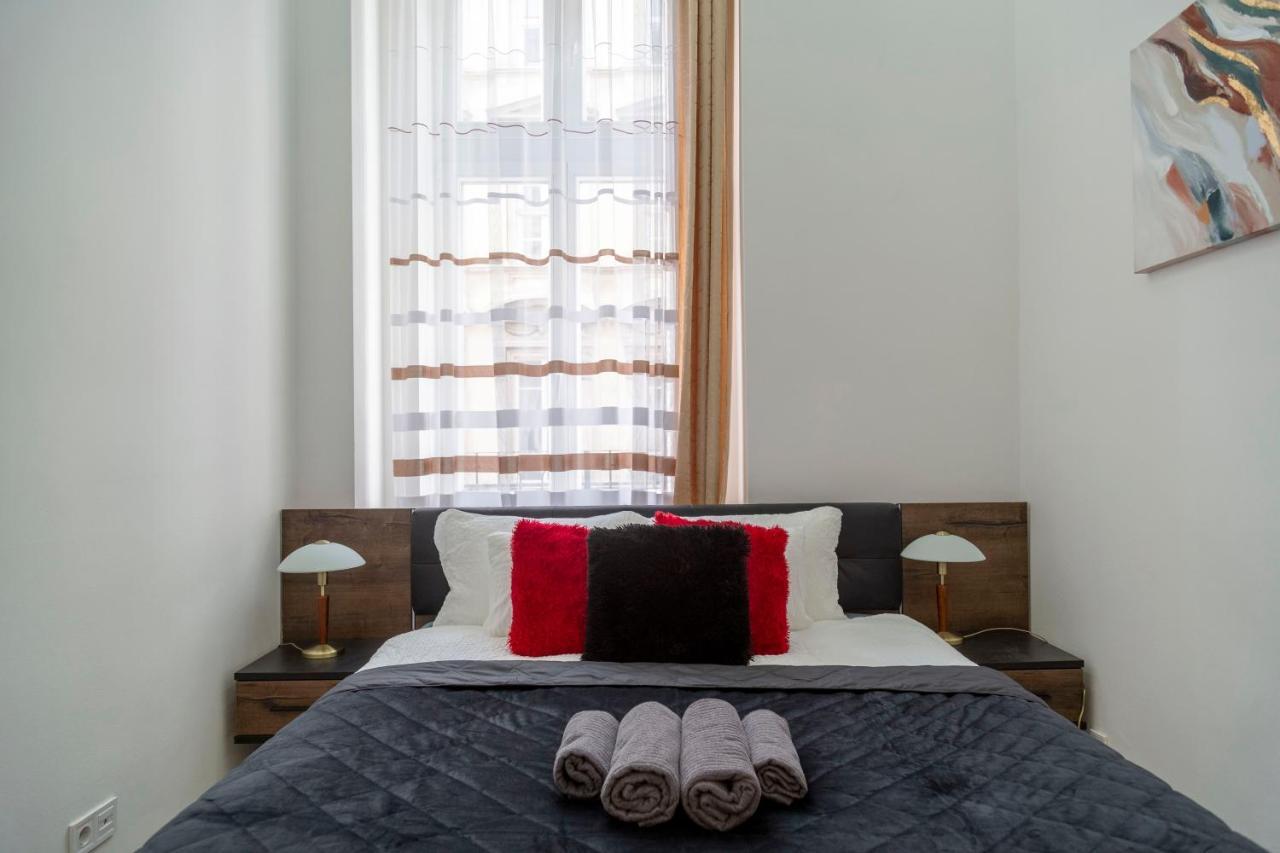 Exclusive Marilyn Apartment In The Heart Of Budapest Exterior photo